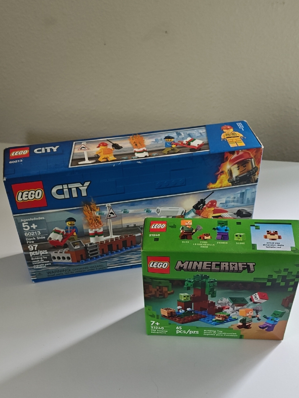 Lego City & Minecraft Building Sets - Blue, Green, Red